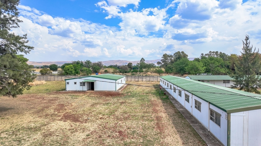 5 Bedroom Property for Sale in Rustenburg Rural North West